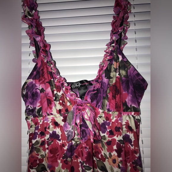 Multi-Floral Ruffle Slip - Picture 4 of 5